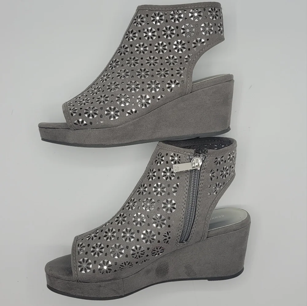 Kenneth Cole New York wedges size 3 corrie hazel grey